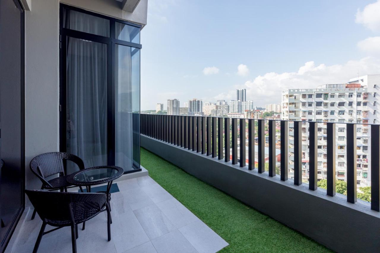 Beacon Executive Suite Penang George Town Exterior photo