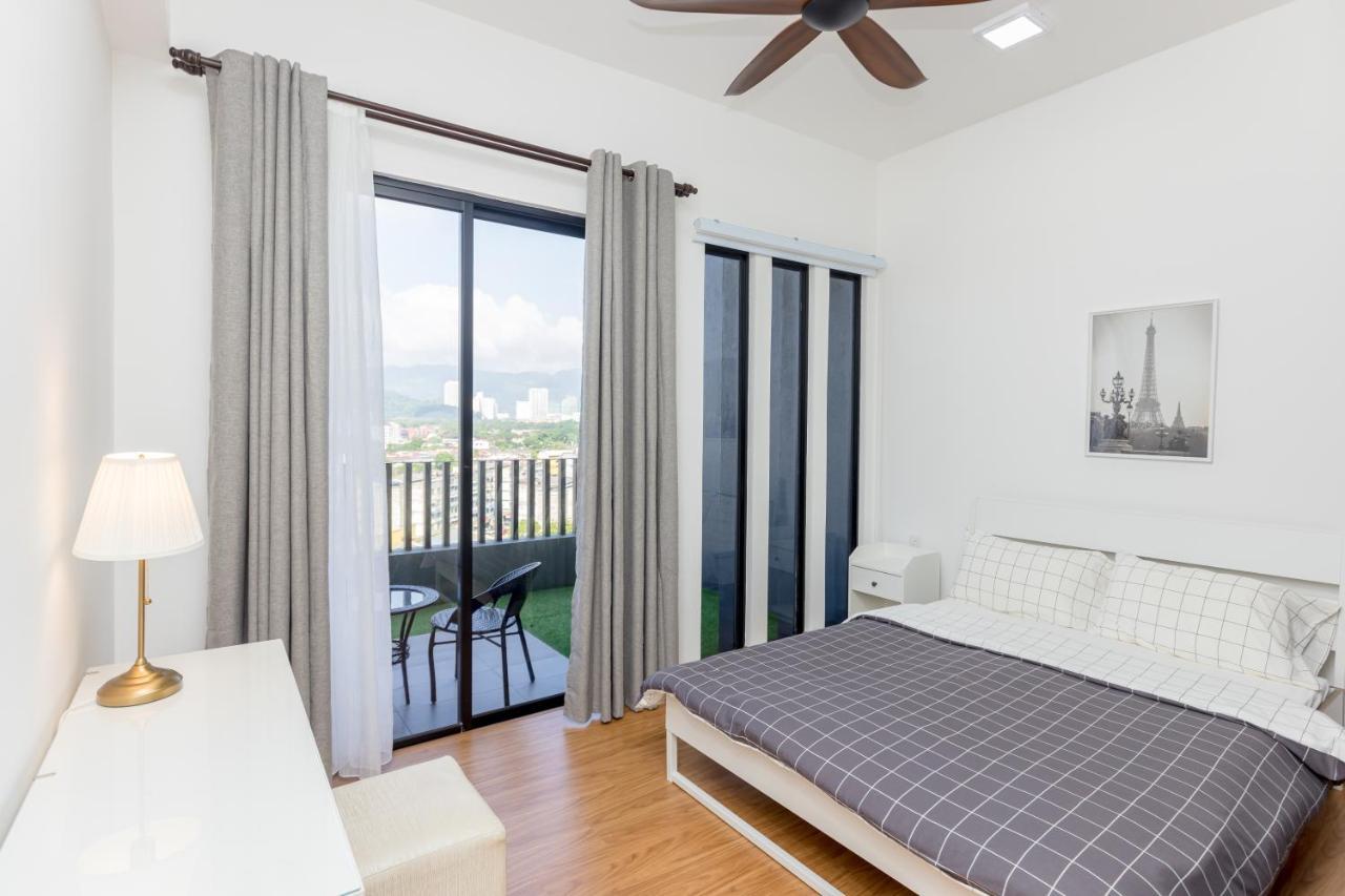 Beacon Executive Suite Penang George Town Exterior photo